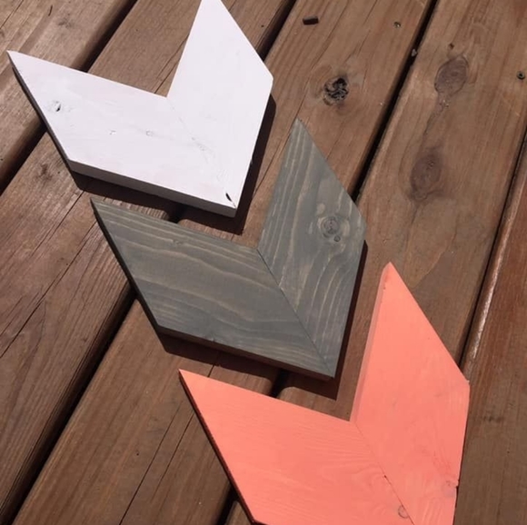 WALL DECOR - Picture 1 of 1